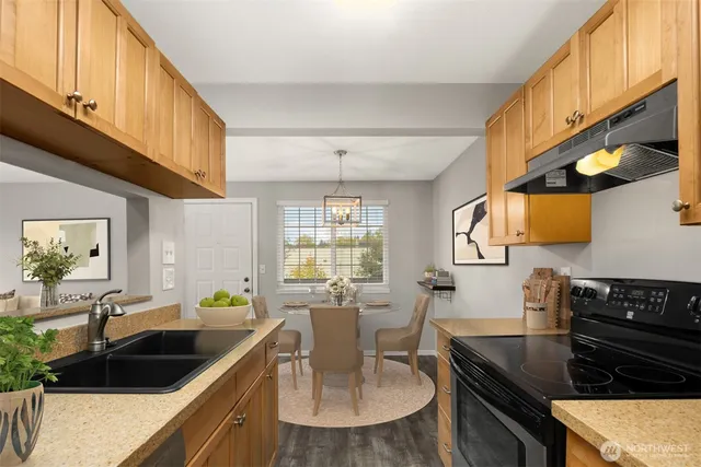 $369,950 | 14200 Northeast 171st Street, Unit D202, Woodinville, WA 98072