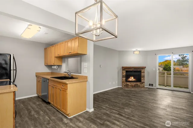 $369,950 | 14200 Northeast 171st Street, Unit D202, Woodinville, WA 98072