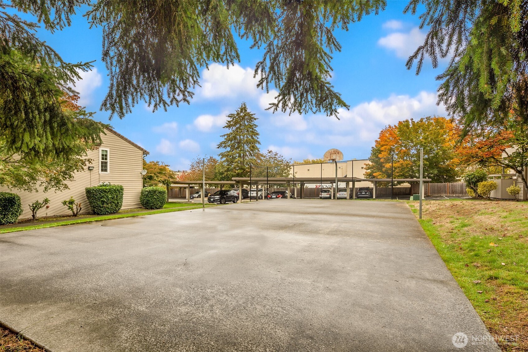 14200 Northeast 171st Street, Unit D202 Woodinville, WA 98072 - Photo 35 of 36