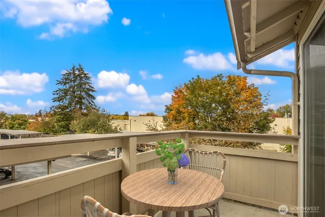 $369,950 | 14200 Northeast 171st Street, Unit D202, Woodinville, WA 98072