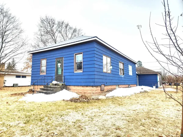 $116,075 | 1301 6th Avenue West, Ashland, WI 54806