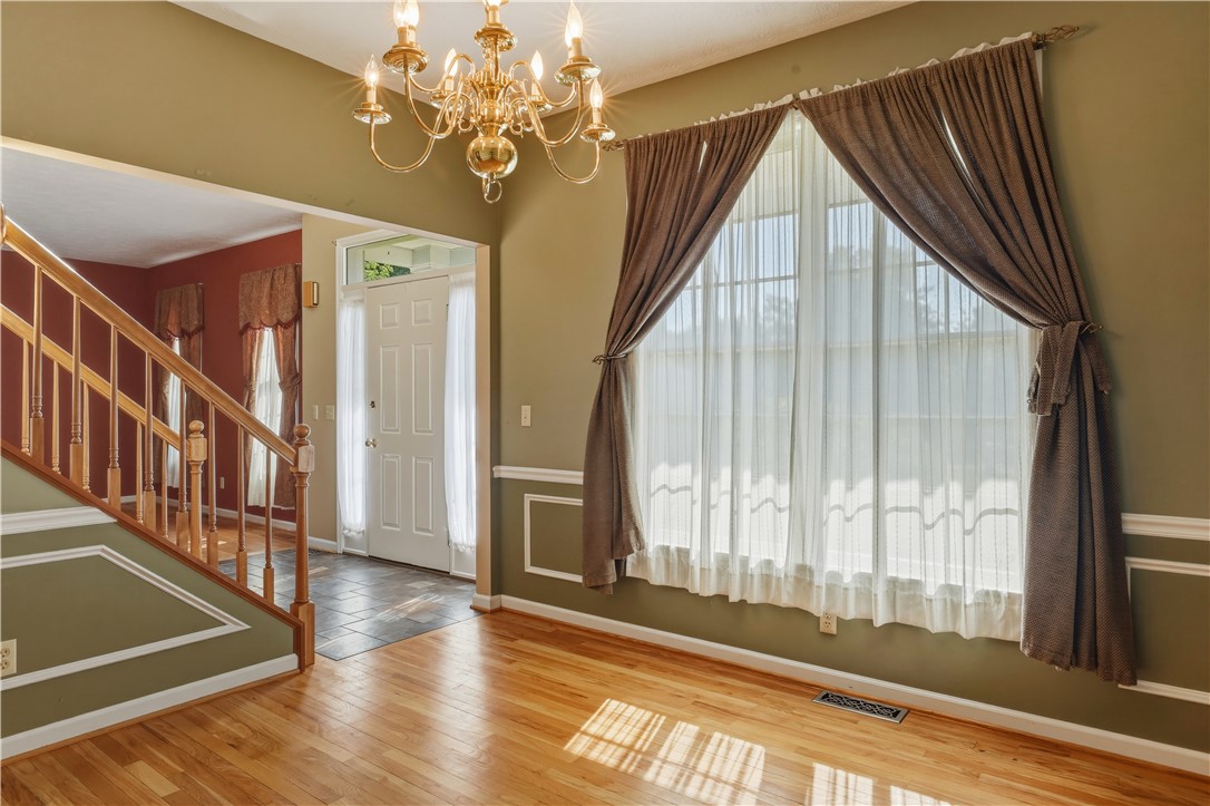 11 Turnberry Road Horseheads, NY 14845 - Photo 16 of 50 Dining Room