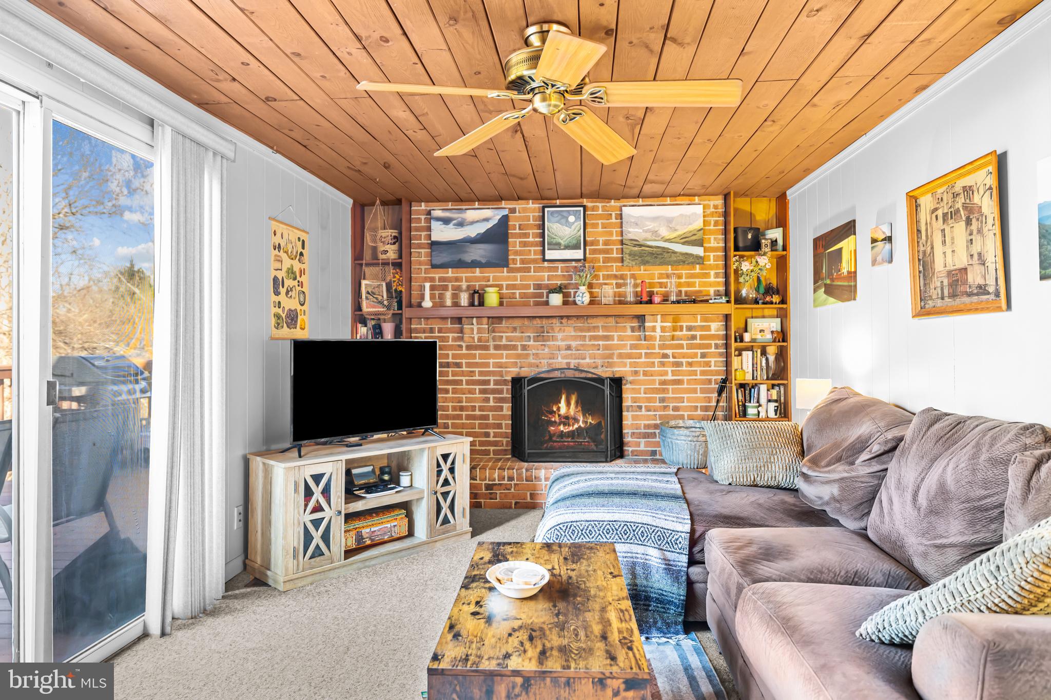 8192 Oakglen Road Manassas, VA 20110 - Photo 12 of 46