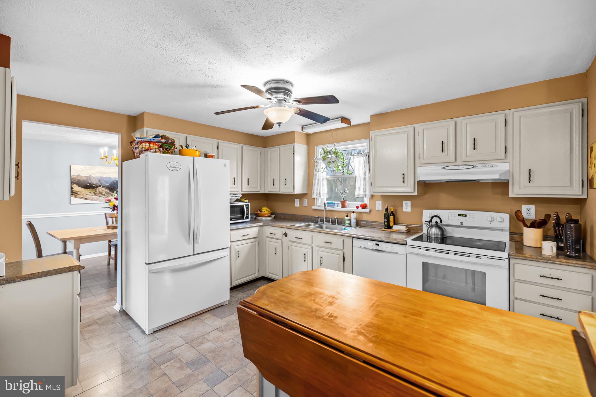 8192 Oakglen Road Manassas, VA 20110 - Photo 7 of 46