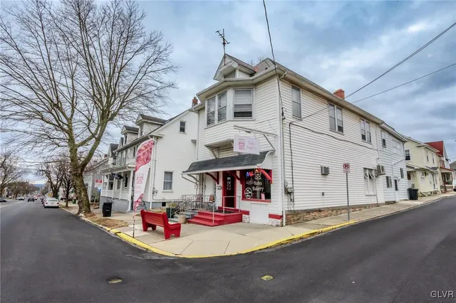 $525,000 | 49 North Broad Street, Nazareth, PA 18064