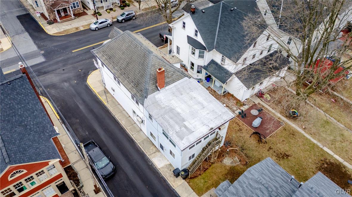 49 North Broad Street Nazareth, PA 18064 - Photo 33 of 36