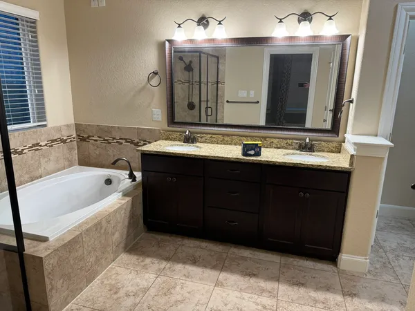 $2,950 | 28815 Chaffin Light, San Antonio, TX 78260