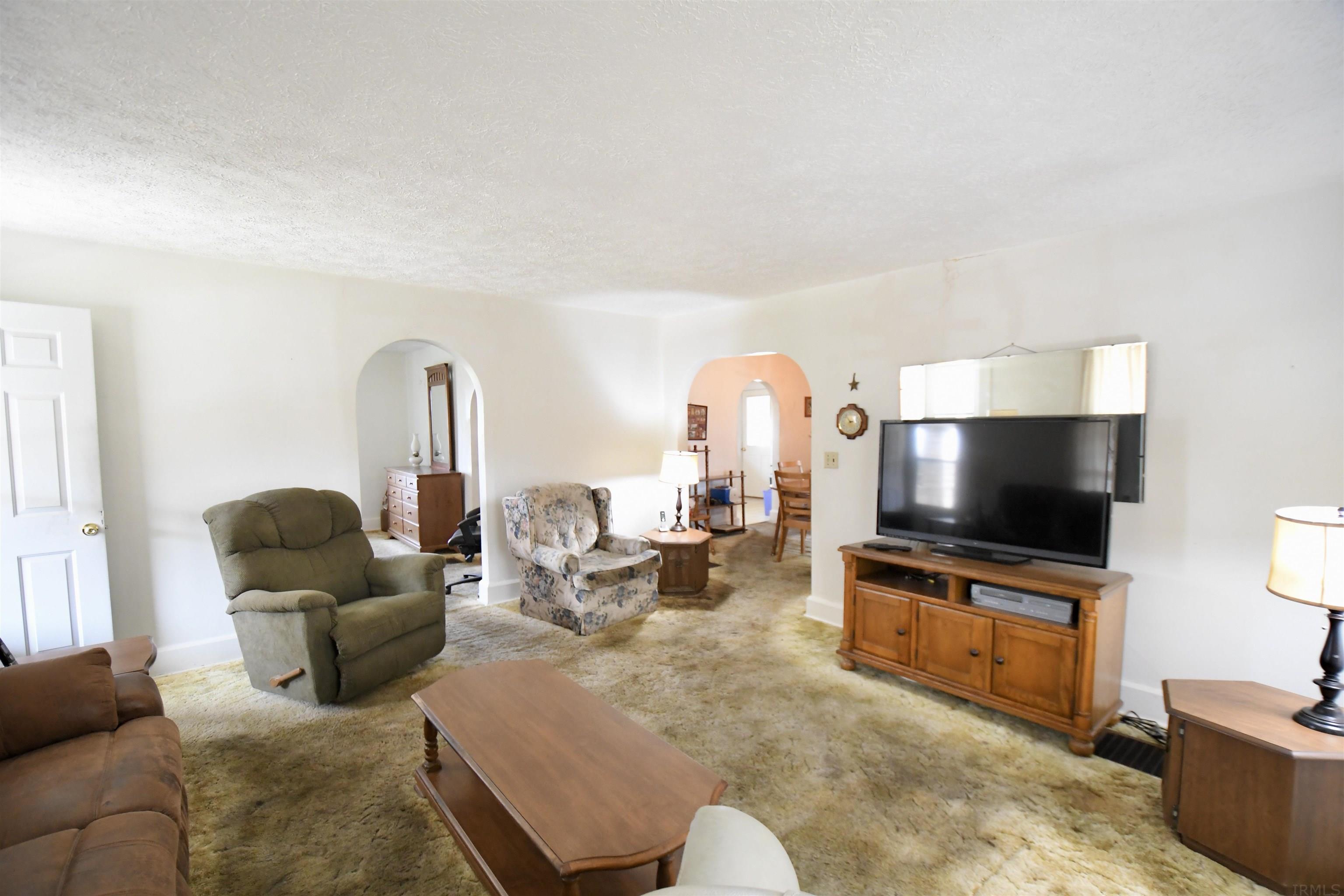 1388 Peerless Road Bedford, IN 47421 - Photo 8 of 15