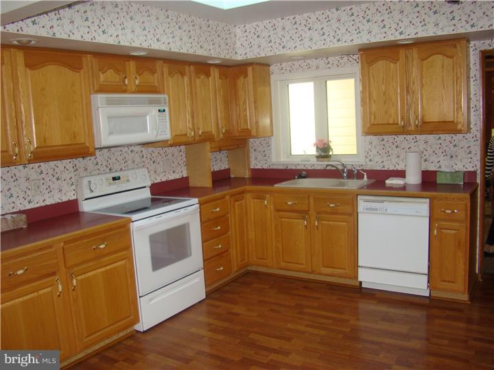 405 Howard Road West Chester, PA 19380 - Photo 3 of 13 Gallery Image 3