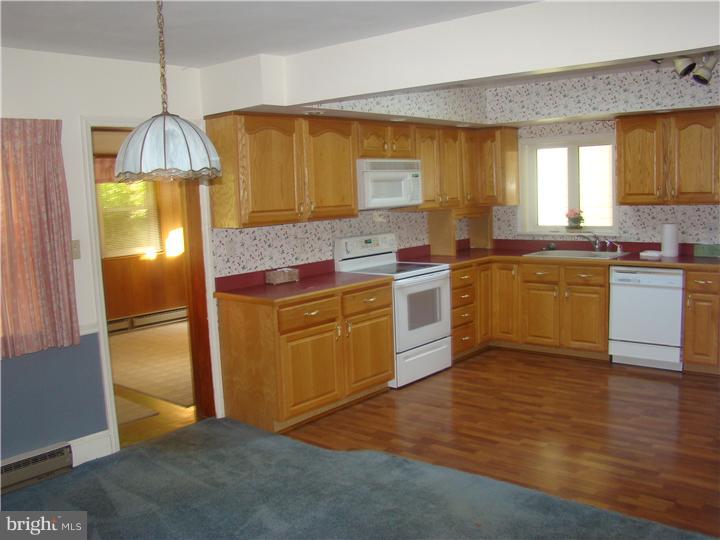 405 Howard Road West Chester, PA 19380 - Photo 4 of 13 Gallery Image 4