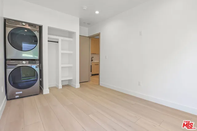 $2,700 | 11010 Hortense Street, Unit 1/4, North Hollywood, CA 91602