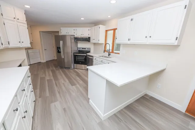 $439,900 | 1202 Ridgeview Terrace Northeast, Alexandria, MN 56308