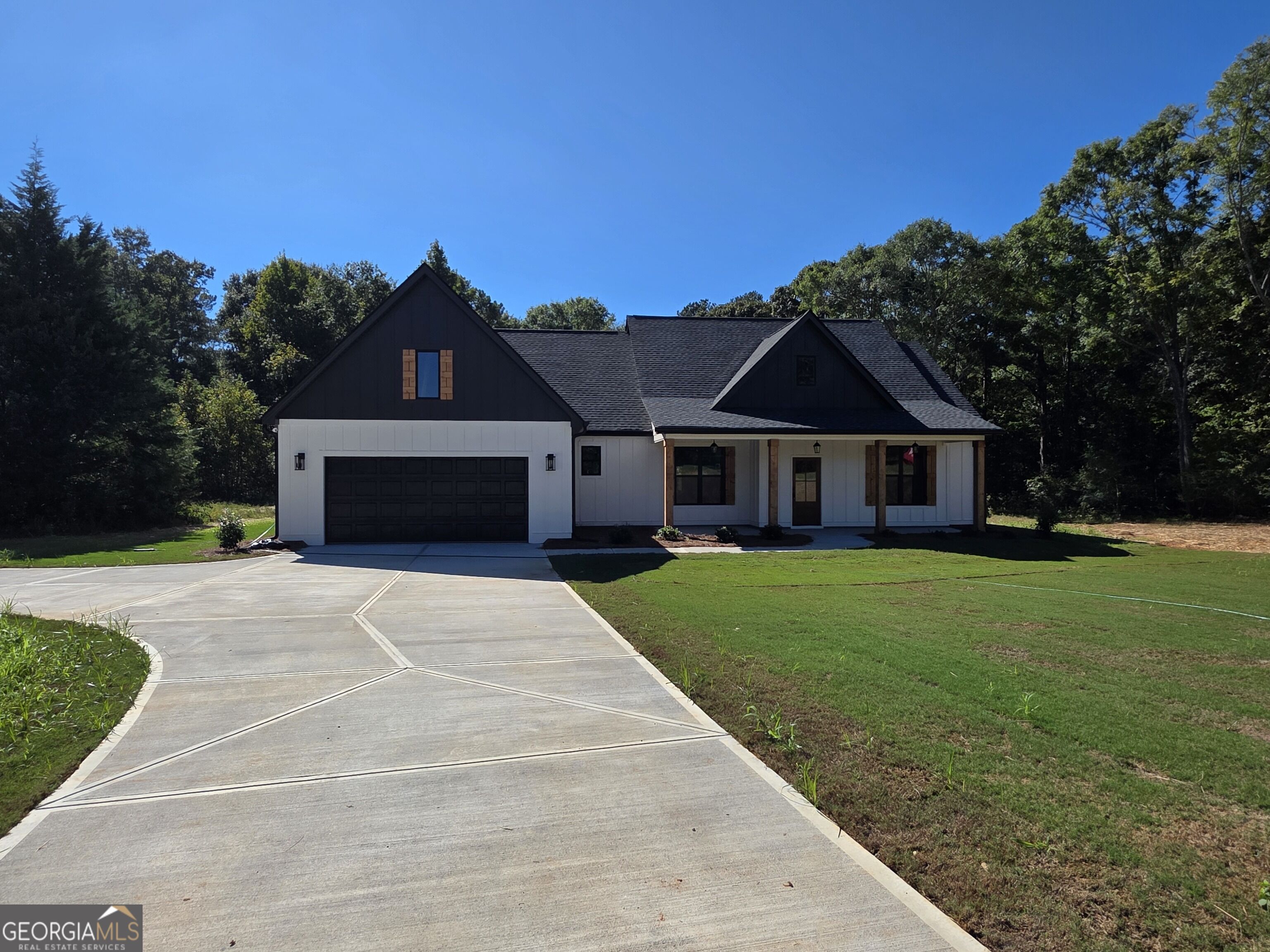468 Bob Thomas Road Jackson, GA 30233 - Photo 1 of 16 Gallery Image 1