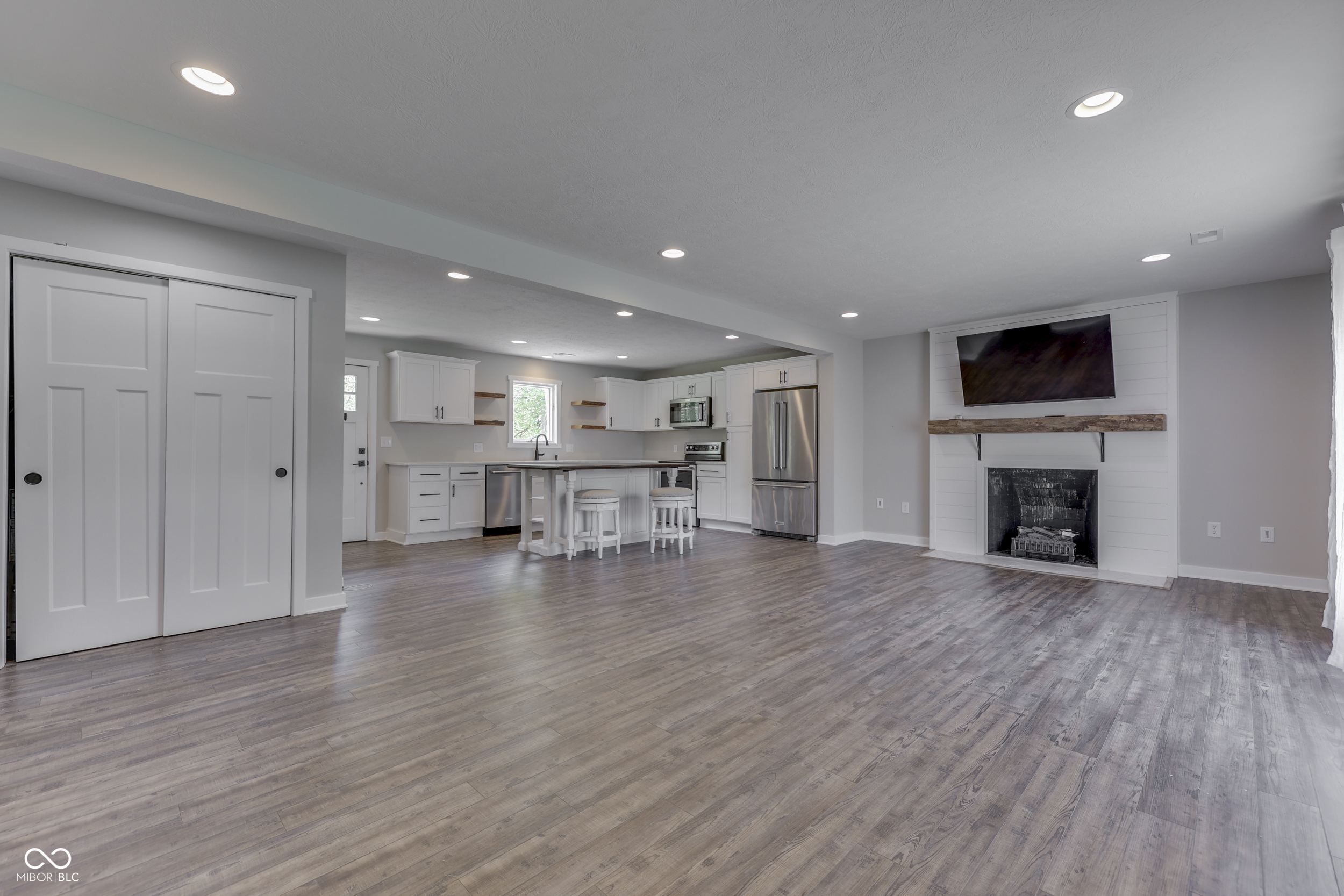 1301 Stafford Road Plainfield, IN 46168 - Photo 8 of 59 Gallery Image 8