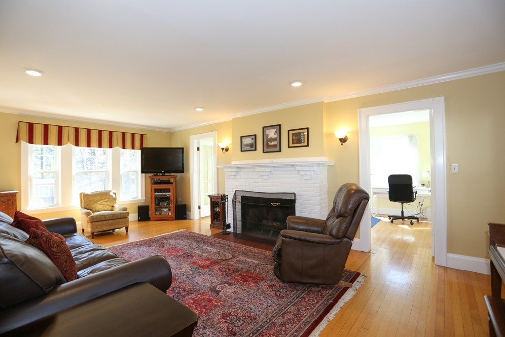 36 Swift Road Framingham, MA 01702 - Photo 11 of 30 Gallery Image 11