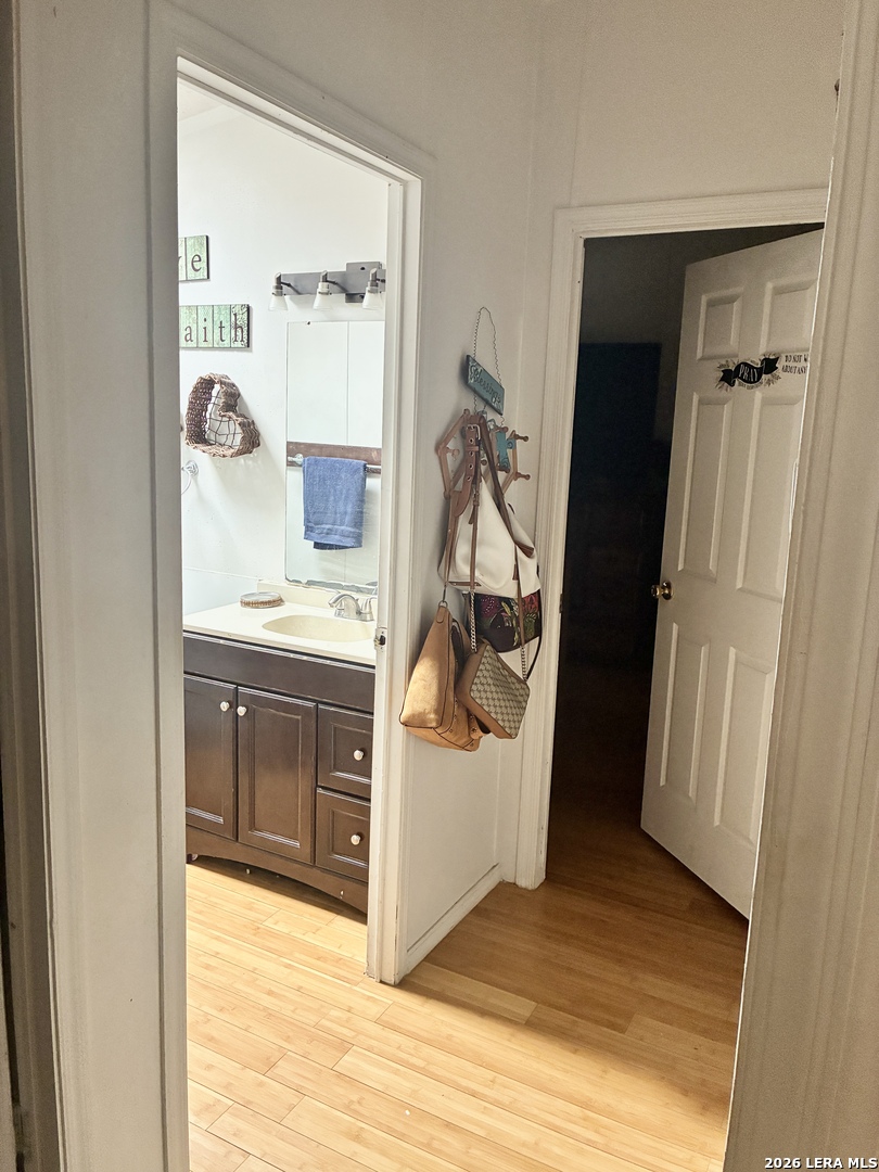 506 Maple Street Jourdanton, TX 78026 - Photo 11 of 18