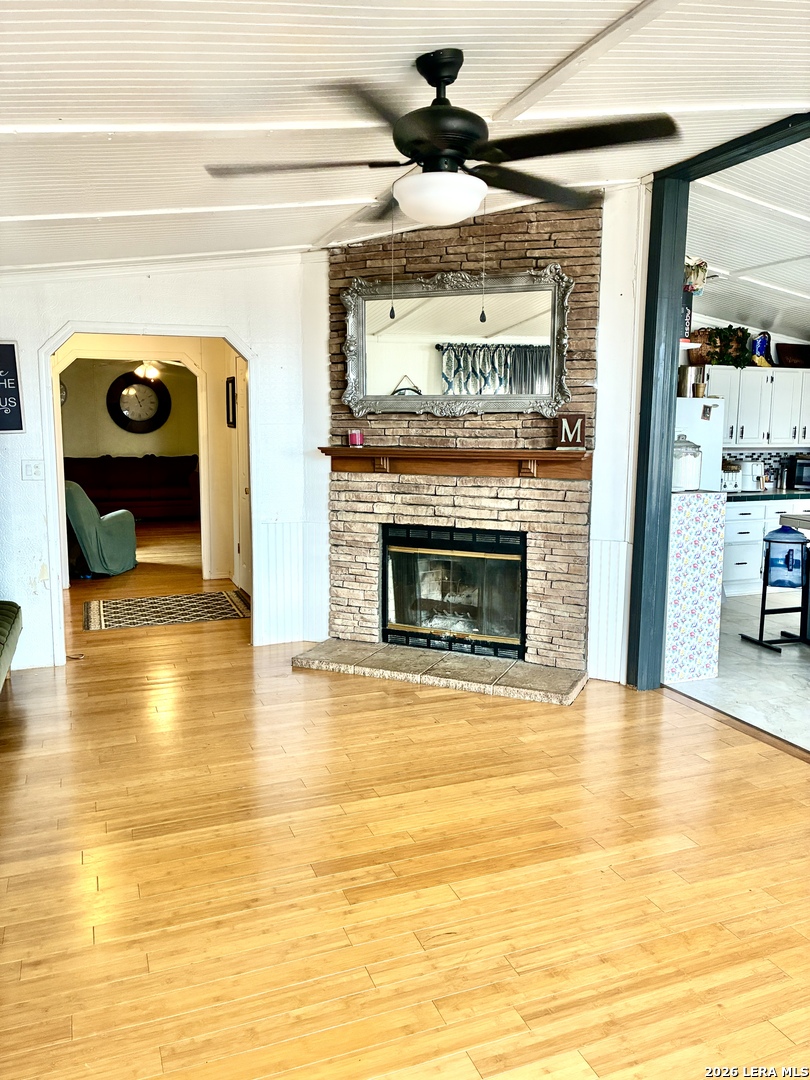 506 Maple Street Jourdanton, TX 78026 - Photo 3 of 18