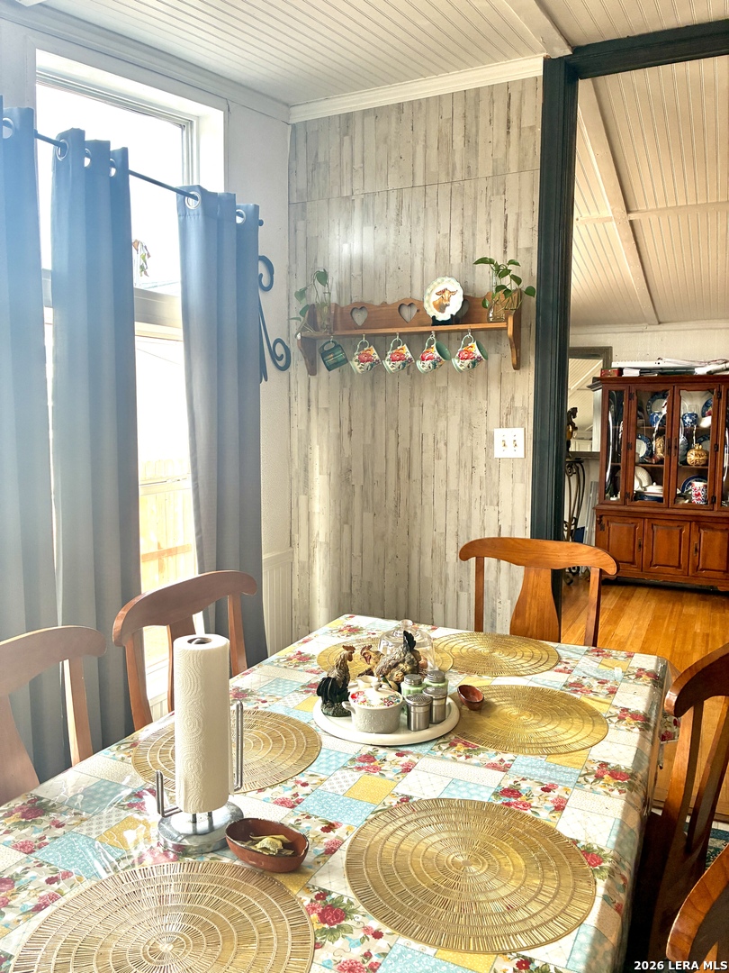 506 Maple Street Jourdanton, TX 78026 - Photo 8 of 18