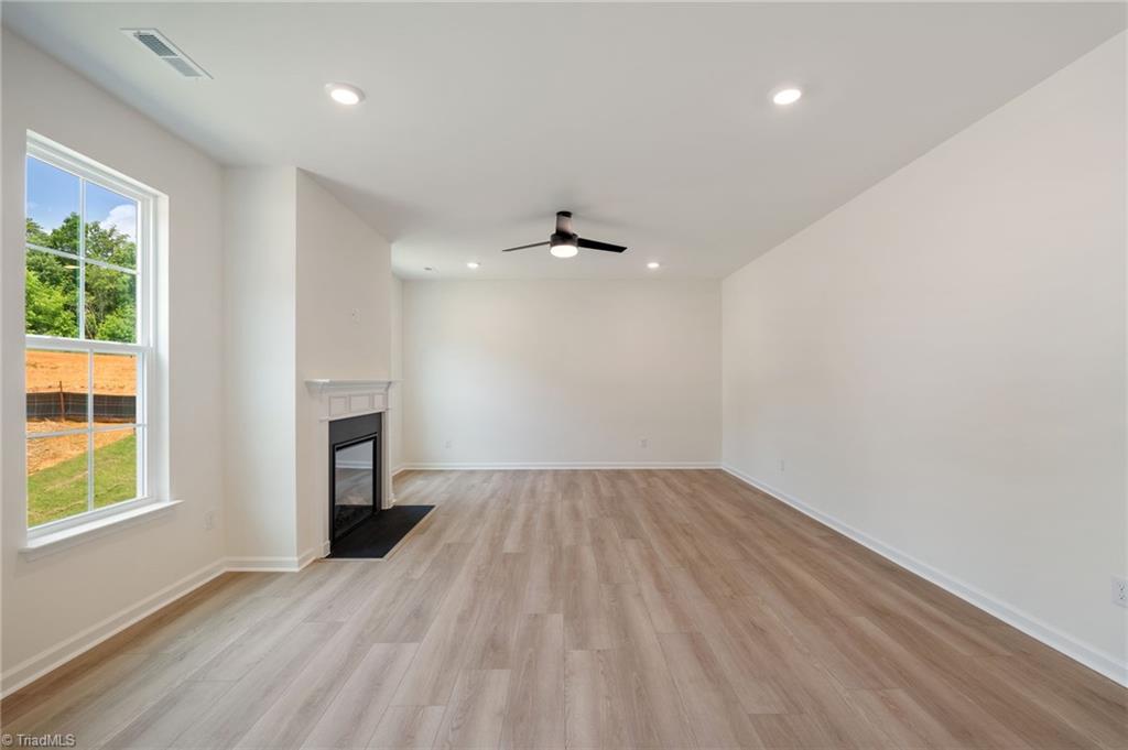 141 Oakmont Lane King, NC 27021 - Photo 12 of 50