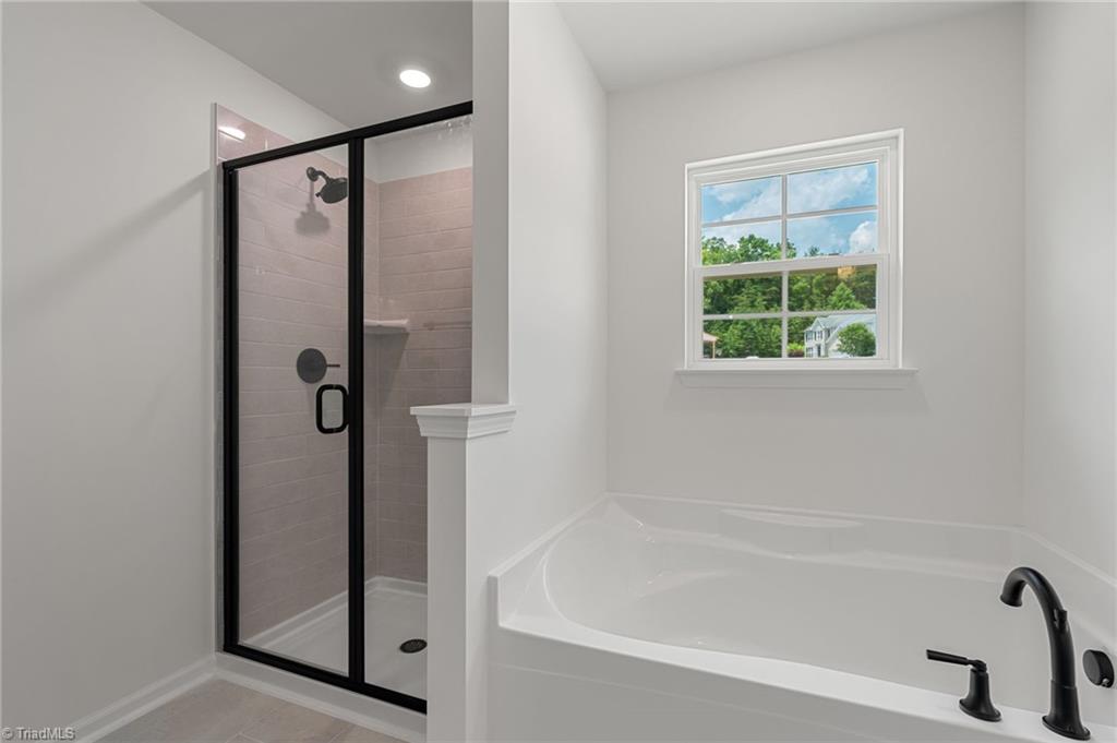 141 Oakmont Lane King, NC 27021 - Photo 38 of 50