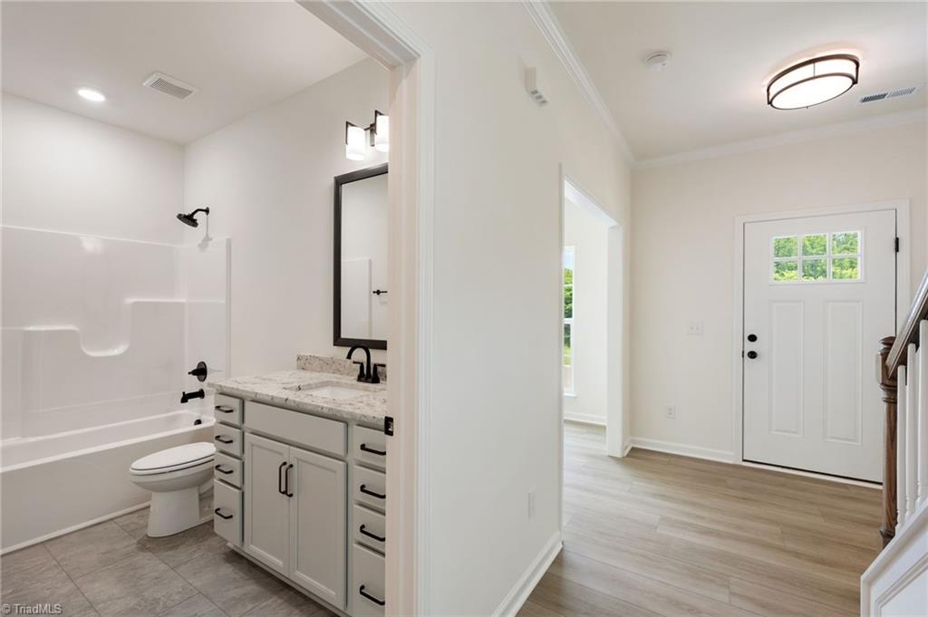 141 Oakmont Lane King, NC 27021 - Photo 6 of 50