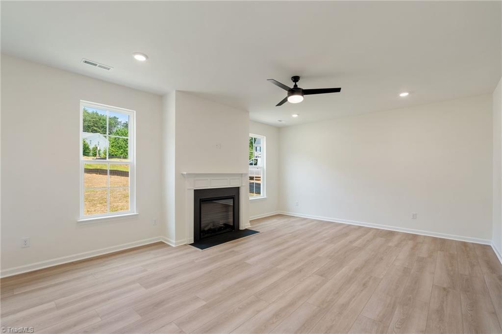 141 Oakmont Lane King, NC 27021 - Photo 10 of 50