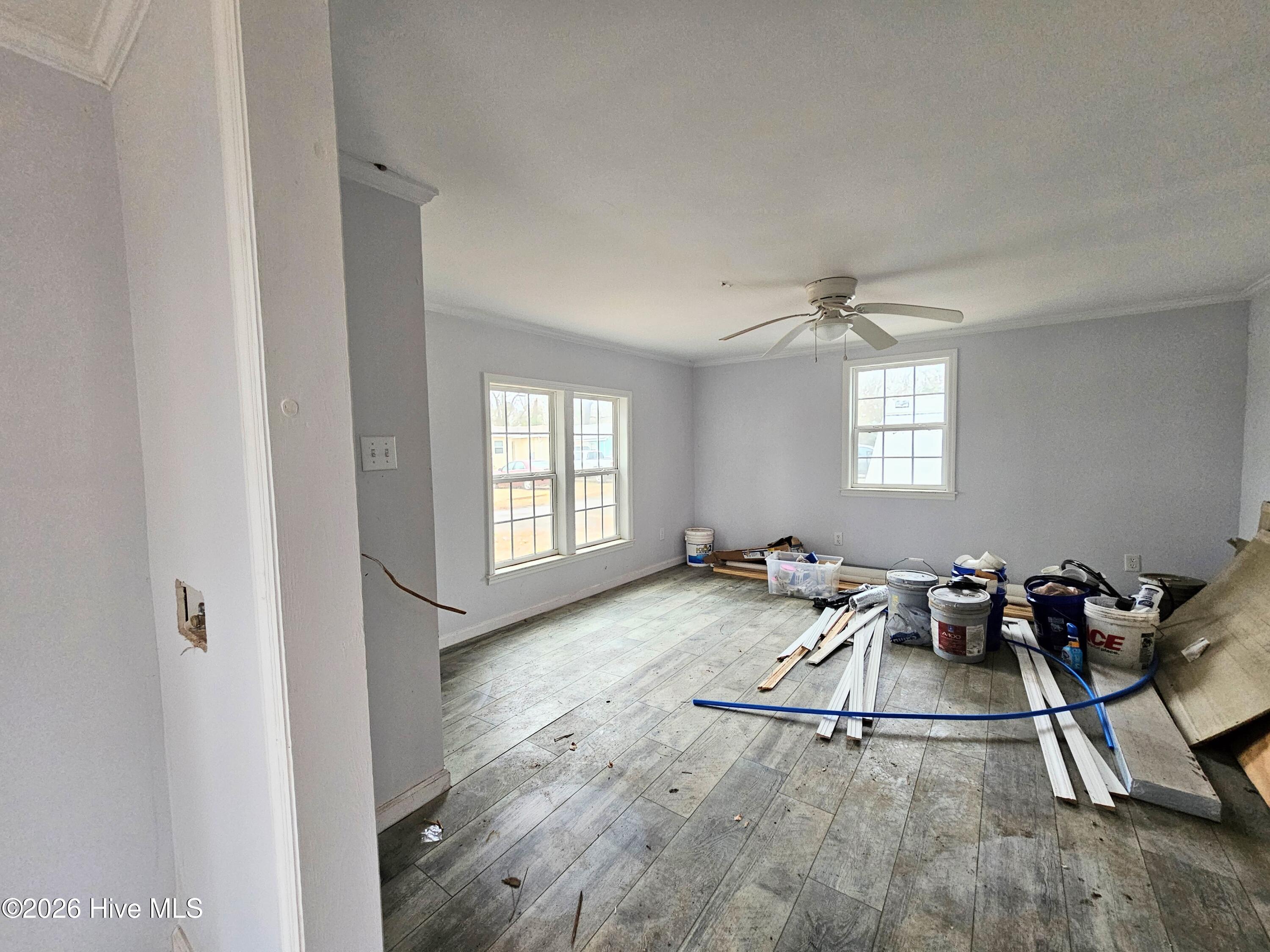 410 Devane Street Wallace, NC 28466 - Photo 3 of 9 20260211_101422