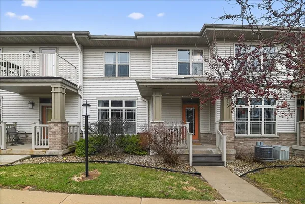 $324,900 | 8242 Starr Grass Drive, Madison, WI 53719