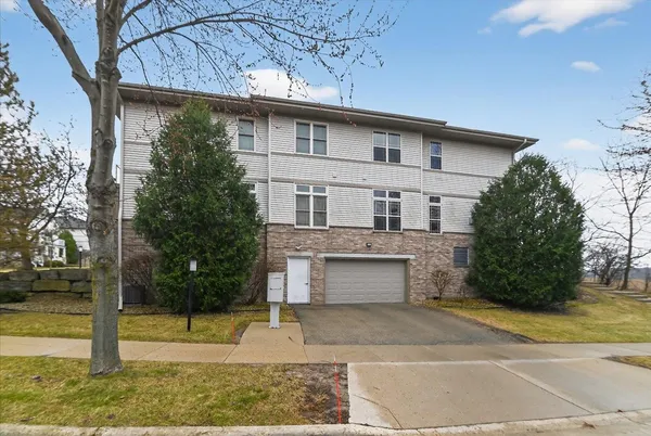 $324,900 | 8242 Starr Grass Drive, Madison, WI 53719