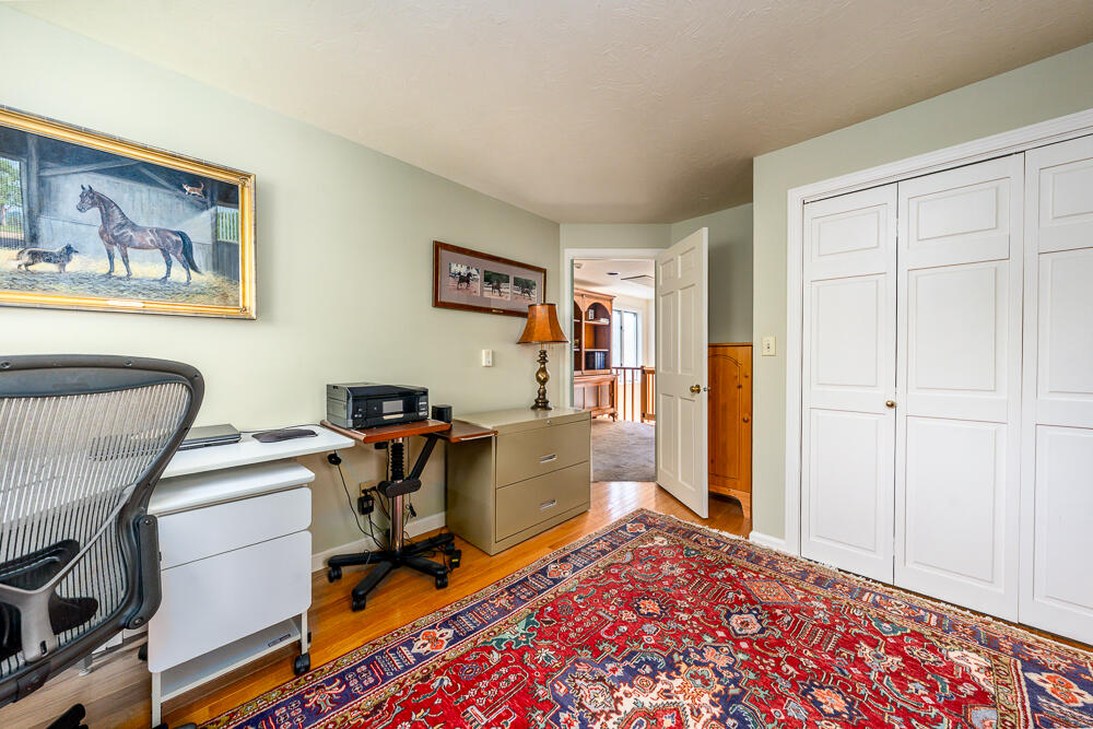 498 Elliott Road Centerville, MA 02632 - Photo 22 of 32 a view of a workspace with furniture and workspace