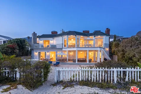 $16,850,000 | 30760 Broad Beach Road, Malibu, CA 90265
