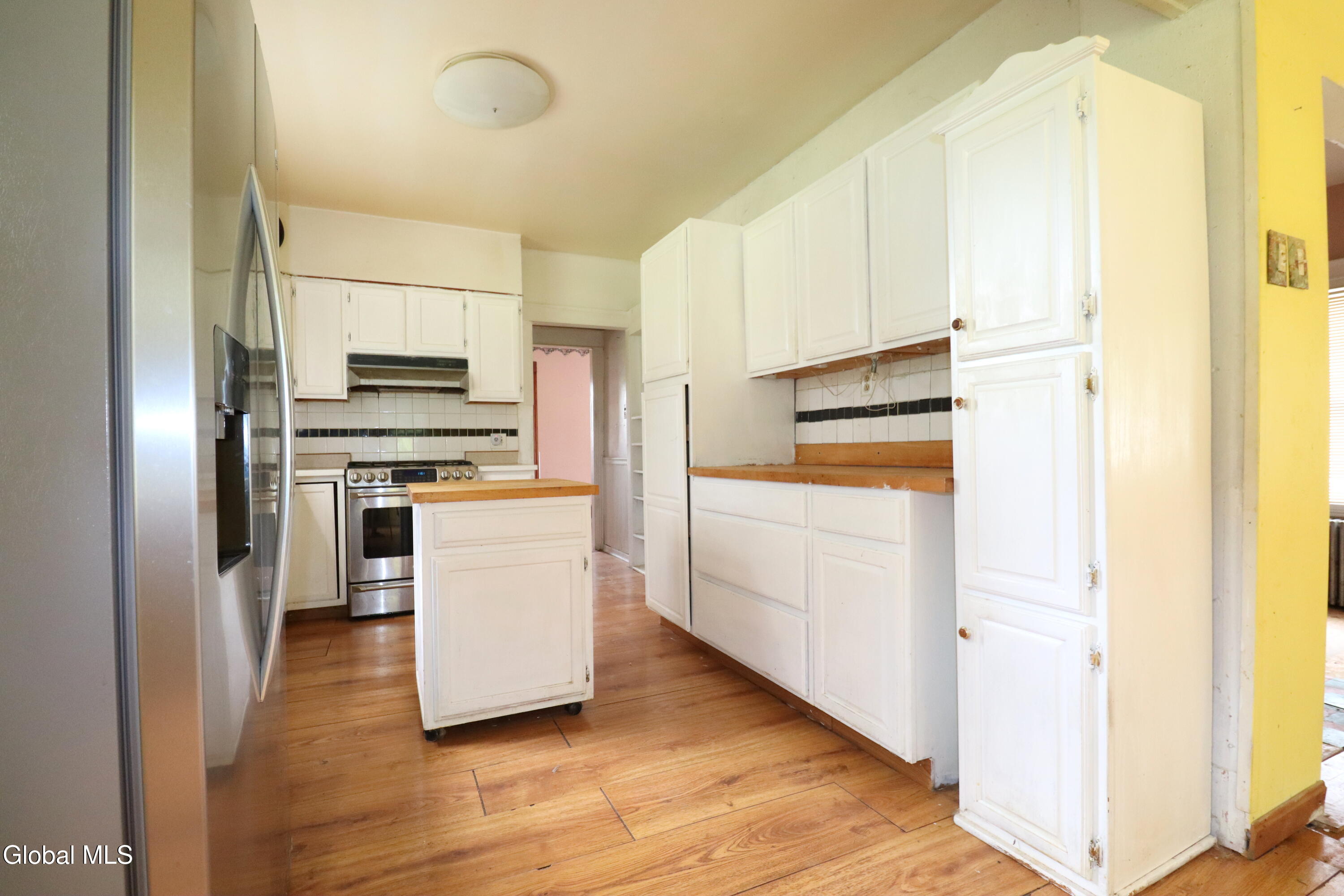 102 Schermerhorn Road Rotterdam, NY 12306 - Photo 11 of 44 IMG_6654