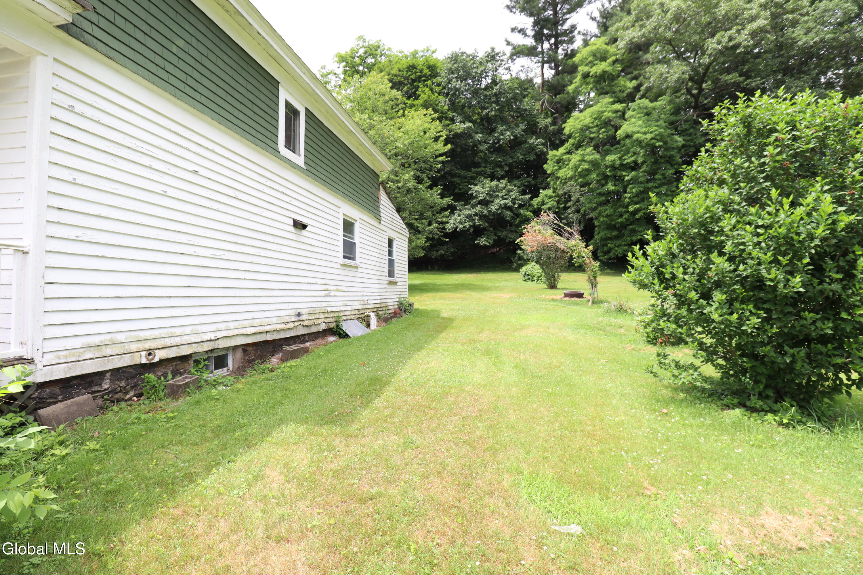 102 Schermerhorn Road Rotterdam, NY 12306 - Photo 32 of 44 IMG_6678