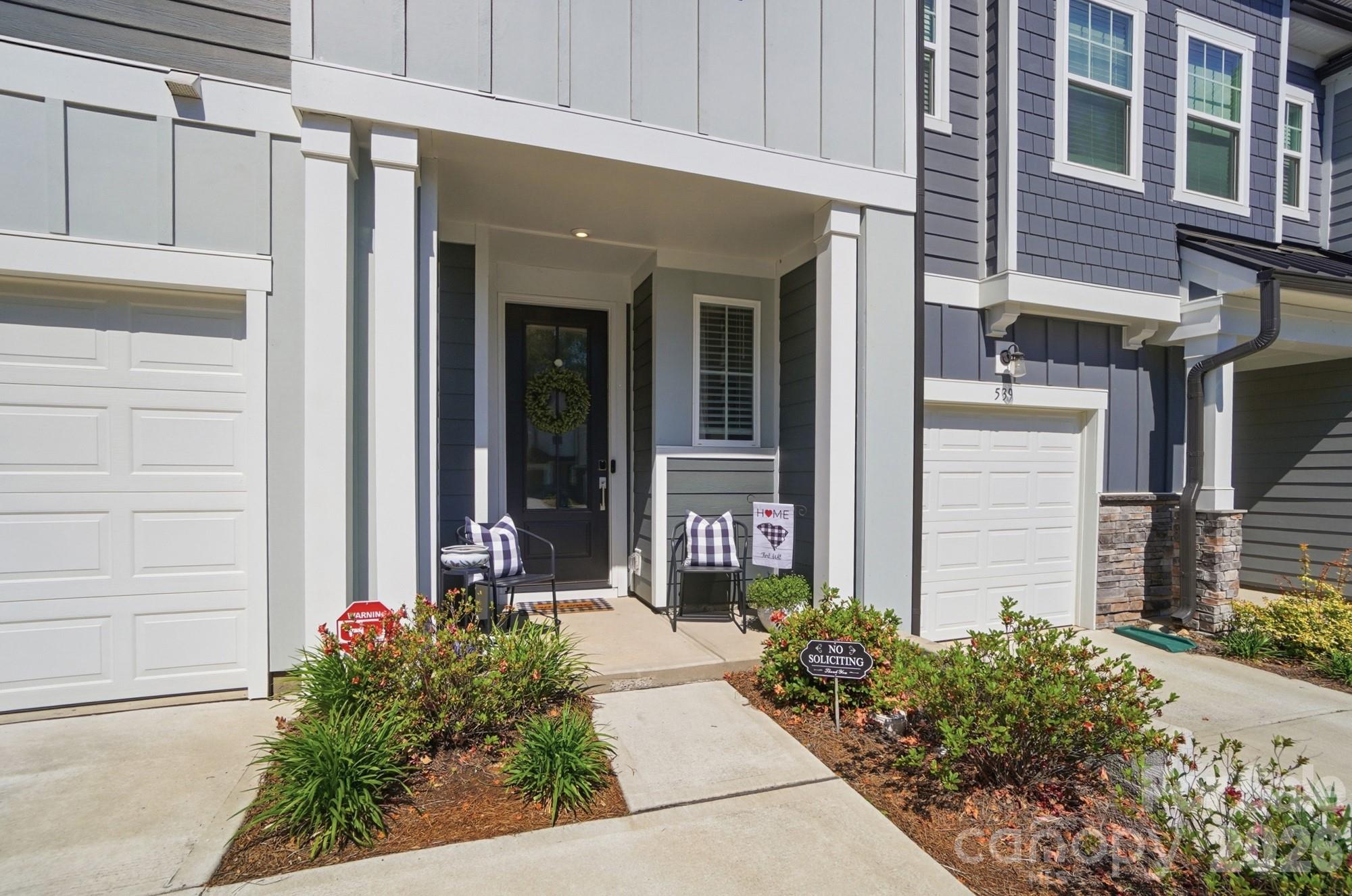 537 Madison Falls Court Fort Mill, SC 29708 - Photo 2 of 47