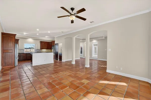 $799,000 | 106 Lakeshore Drive, Waxahachie, TX 75165