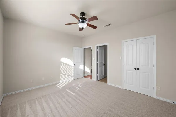$799,000 | 106 Lakeshore Drive, Waxahachie, TX 75165