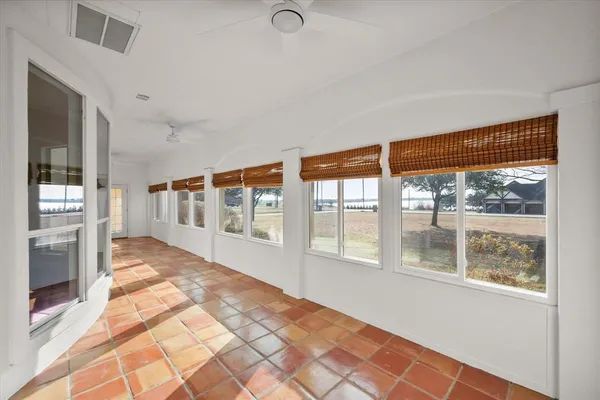 $799,000 | 106 Lakeshore Drive, Waxahachie, TX 75165