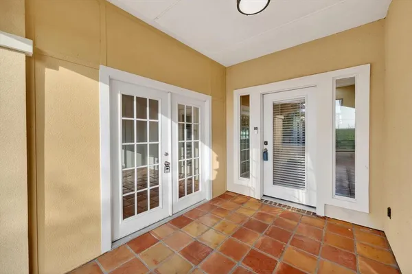 $799,000 | 106 Lakeshore Drive, Waxahachie, TX 75165