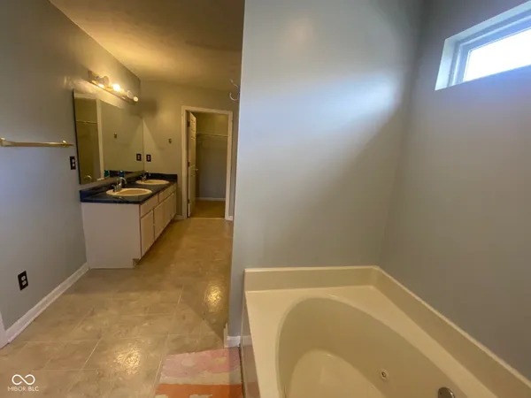 $355,000 | 5636 Glen Canyon Drive, Indianapolis, IN 46237