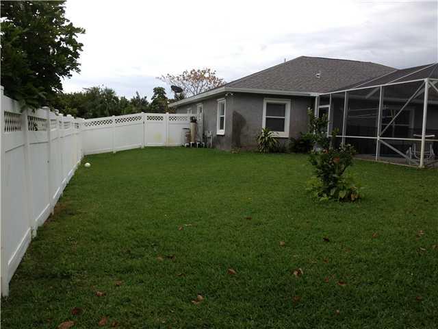 8575 Southeast Lyons Road Hobe Sound, FL 33455 - Photo 16 of 25 Gallery Image 16