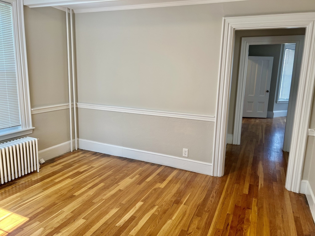 9 Arlington Street, Unit 2 Reading, MA 01867 - Photo 5 of 7
