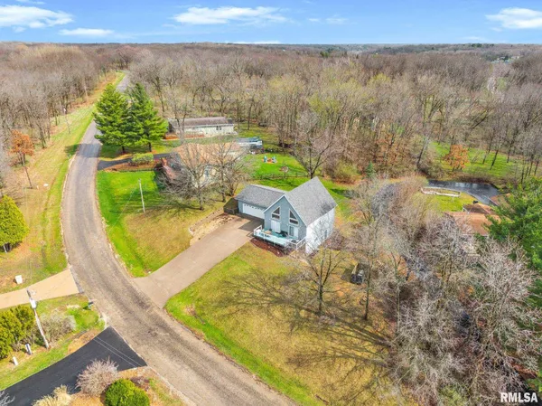 $269,900 | 161 Lakecrest Place, Dahinda, IL 61428