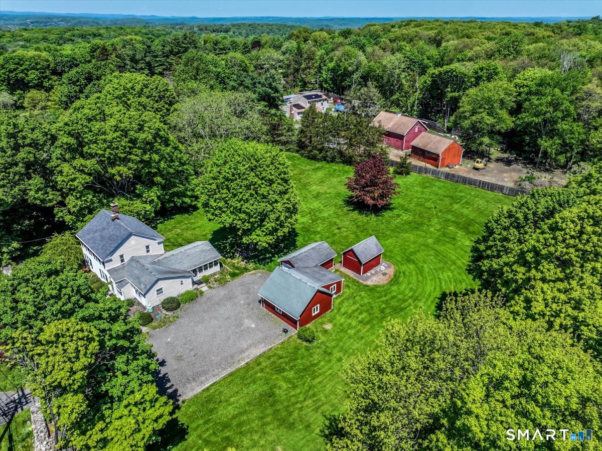 199 Berkshire Road Newtown, CT 06482 - Photo 37 of 40