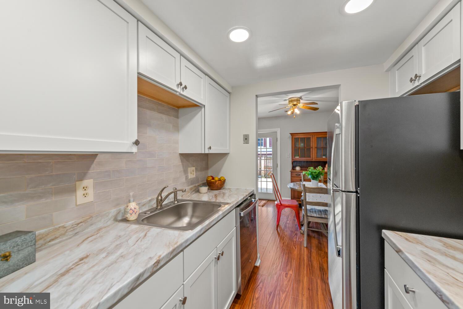 2177 Monaghan Drive Herndon, VA 20170 - Photo 10 of 30