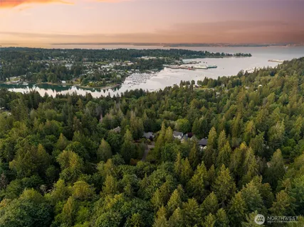 $1,450,000 | 5791 Wimsey Lane Northeast, Bainbridge Island, WA 98110