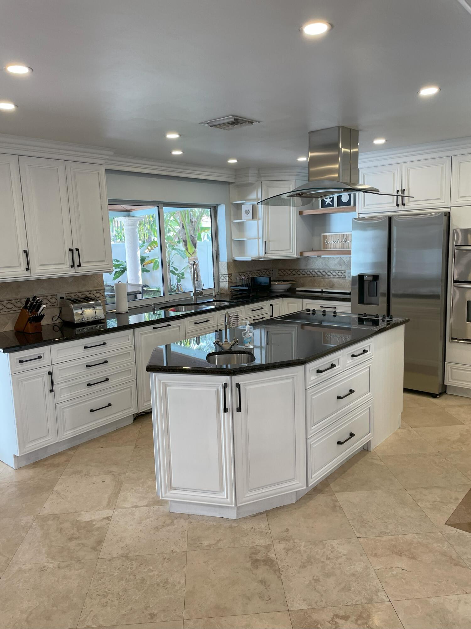 Undisclosed Address Boca Raton, FL 33432 - Photo 2 of 62 IMG_1062