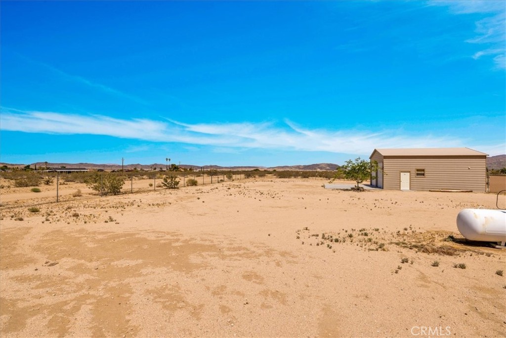 63357 Uranium Road Joshua Tree, CA 92252 - Photo 40 of 54 a view of beach and ocean