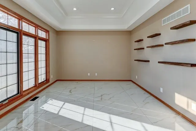 $1,250,000 | 19610 East Bundschu Road, Independence, MO 64056