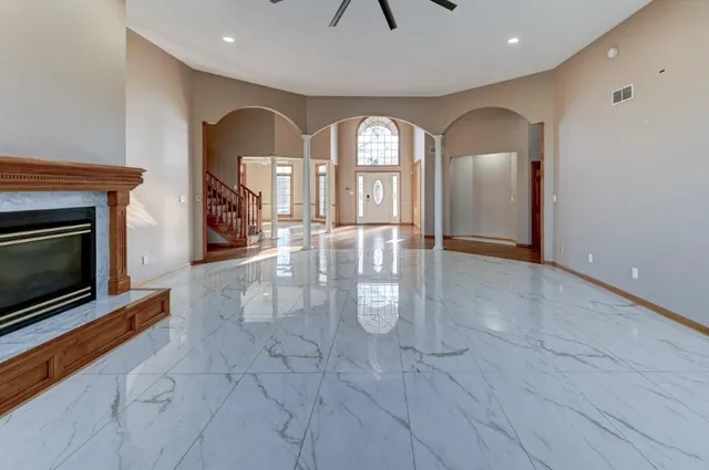 $1,250,000 | 19610 East Bundschu Road, Independence, MO 64056