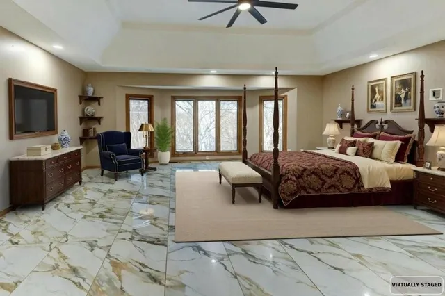 $1,250,000 | 19610 East Bundschu Road, Independence, MO 64056